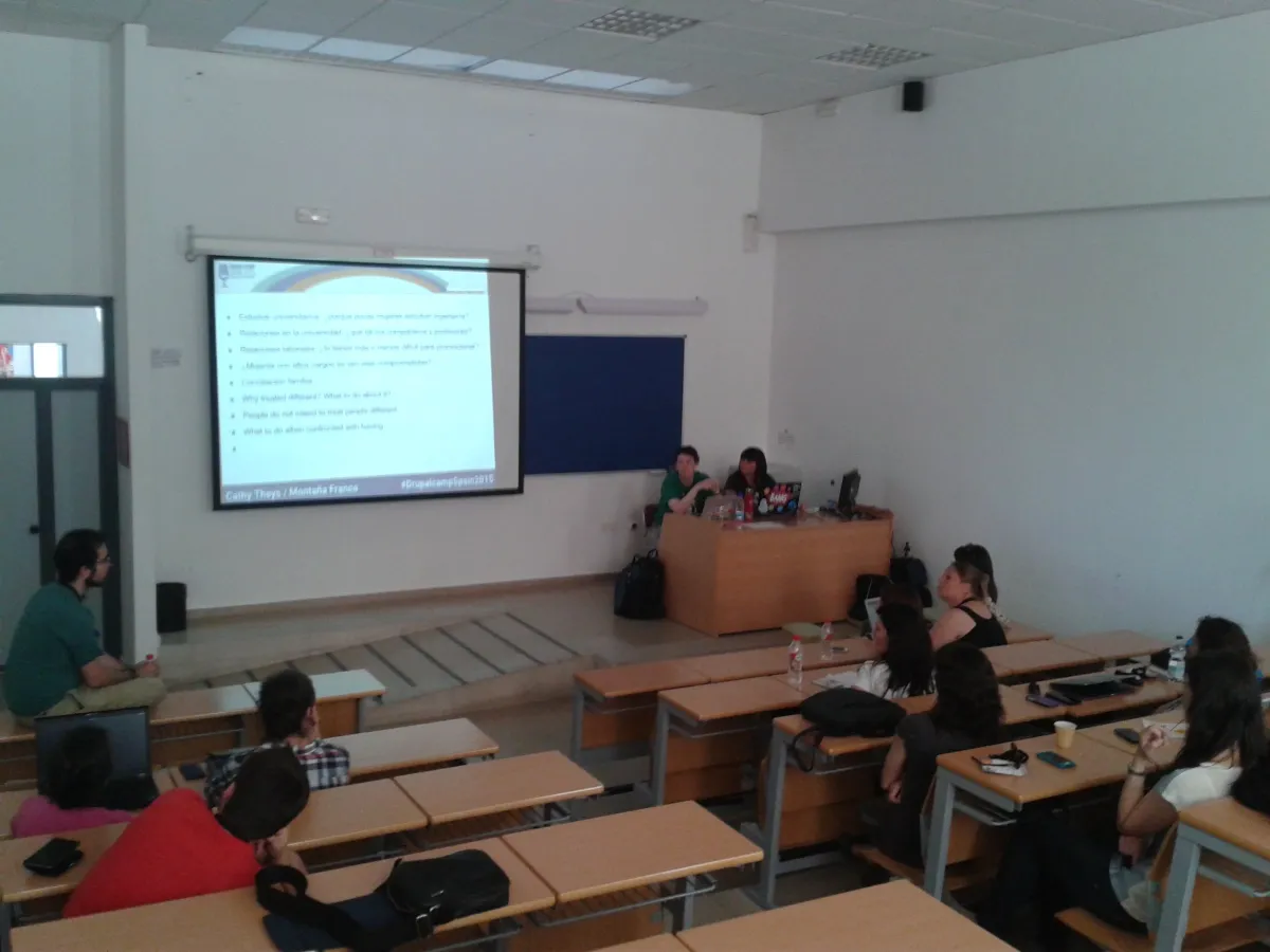 A women in tech session in a lecture room at a DrupalCamp in Spain